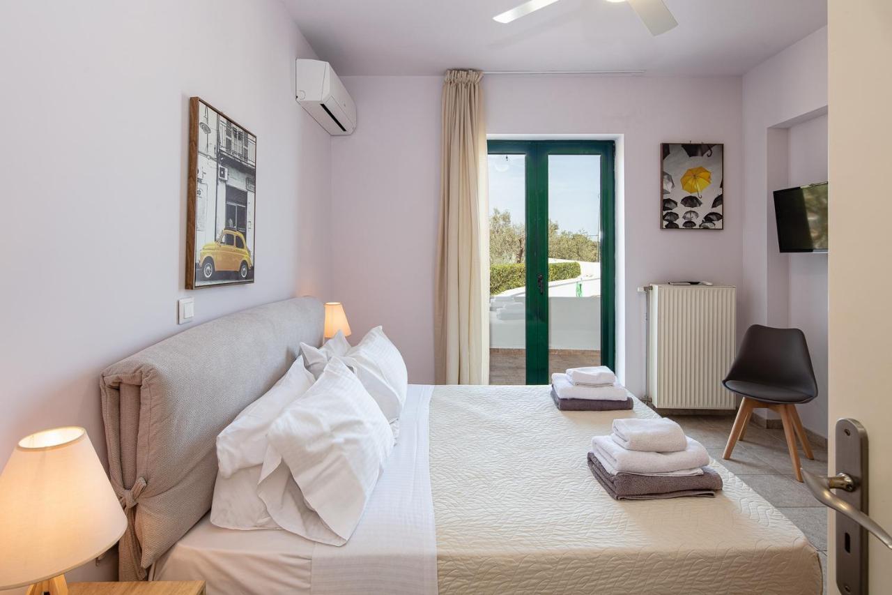 Superb Villa,With Amazing Seaviews & Huge Pool! Somatás エクステリア 写真